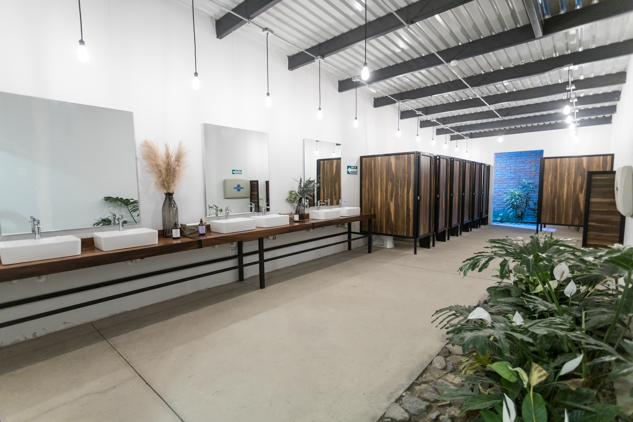 Baños Invitados Caballeros